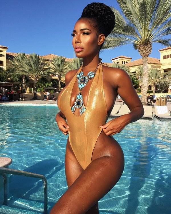 Монифа дженсен, Монифа дженсен monifa jansen, Монифа янсен