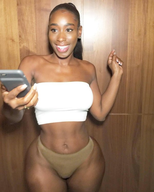 Bria myles, Девушка, Девушка темнокожая