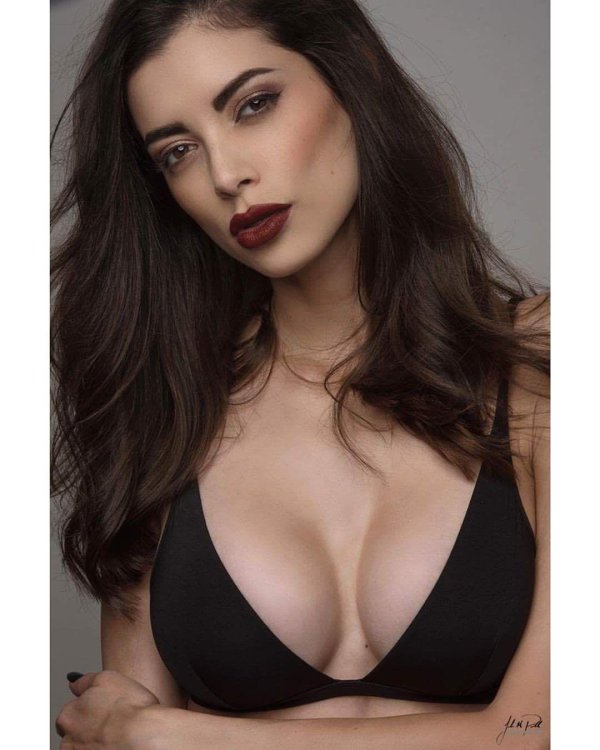 Leeanna vamp